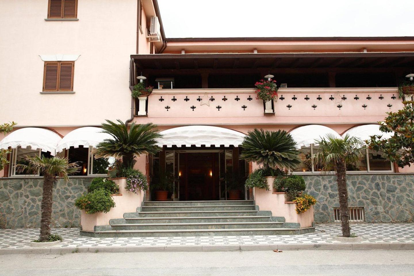 Hotel Canada Falerna Scalo Esterno foto