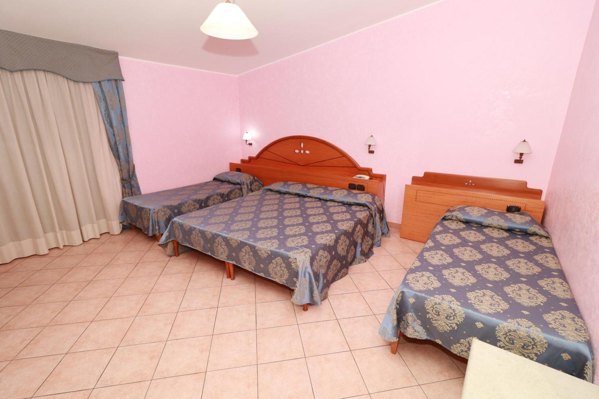 Hotel Canada Falerna Scalo Esterno foto