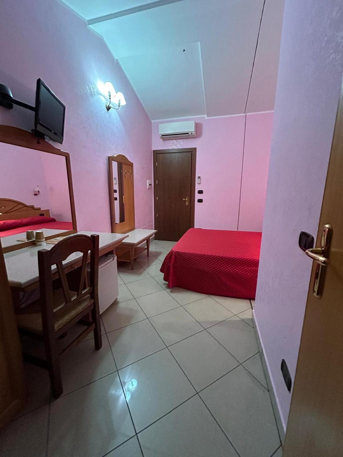 Hotel Canada Falerna Scalo Esterno foto