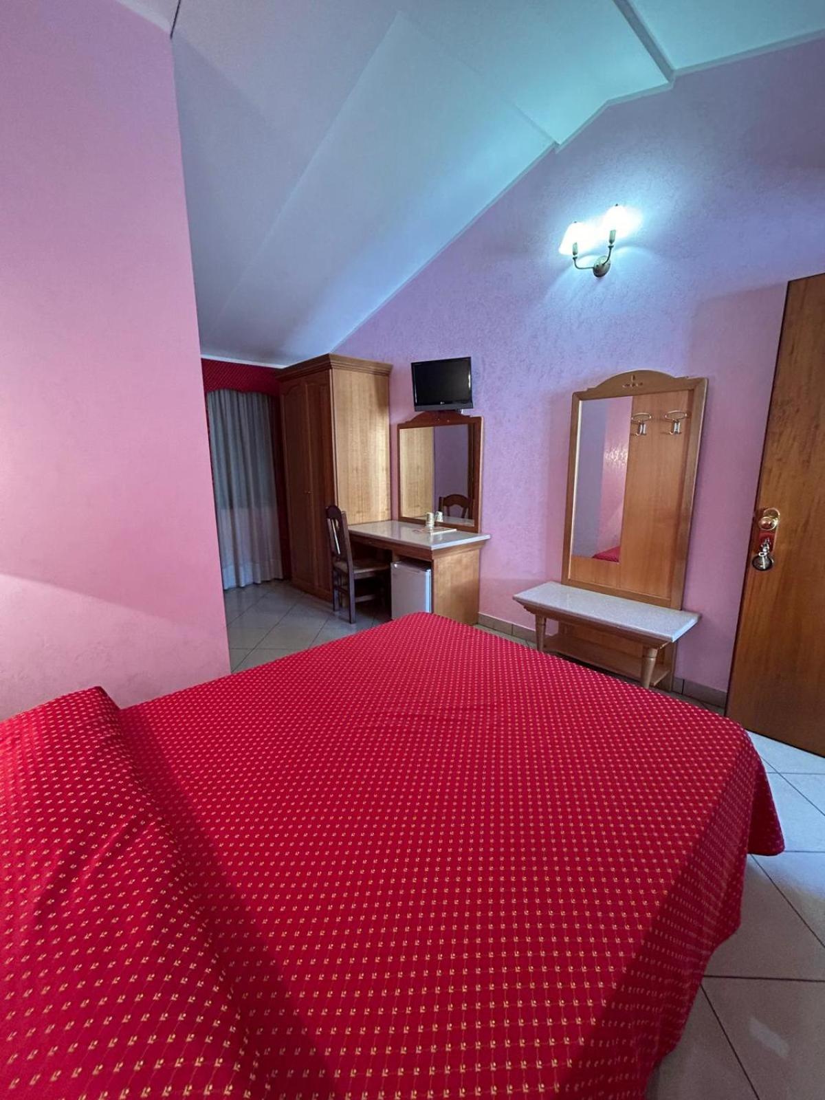 Hotel Canada Falerna Scalo Esterno foto
